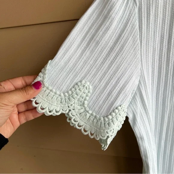 Ann Taylor Factory White Short Sleeve Top - Picture 2 of 5